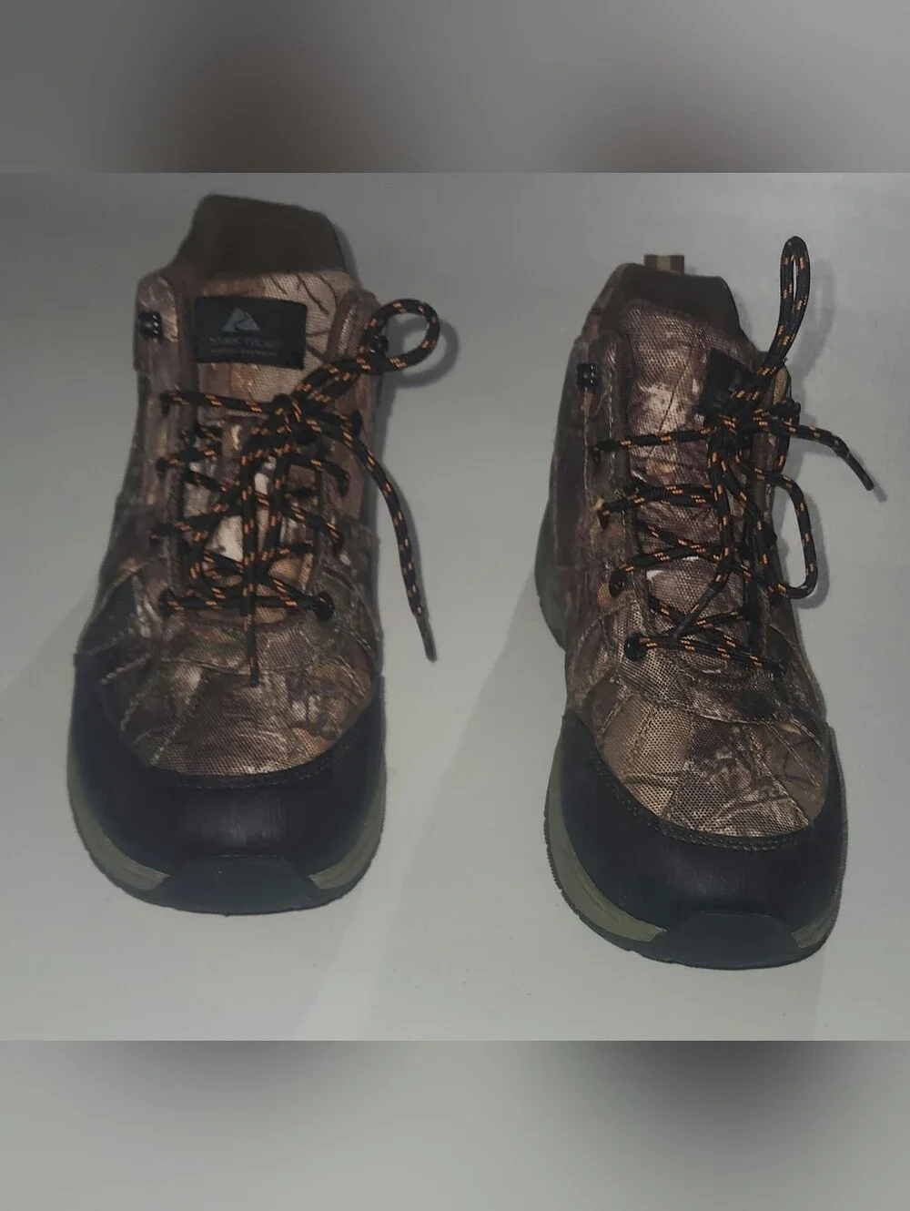 Ozark Trail Boys Mossy Oak Camo Lace-Up Outdoor Hiking Boots Size 5 Big Boys
